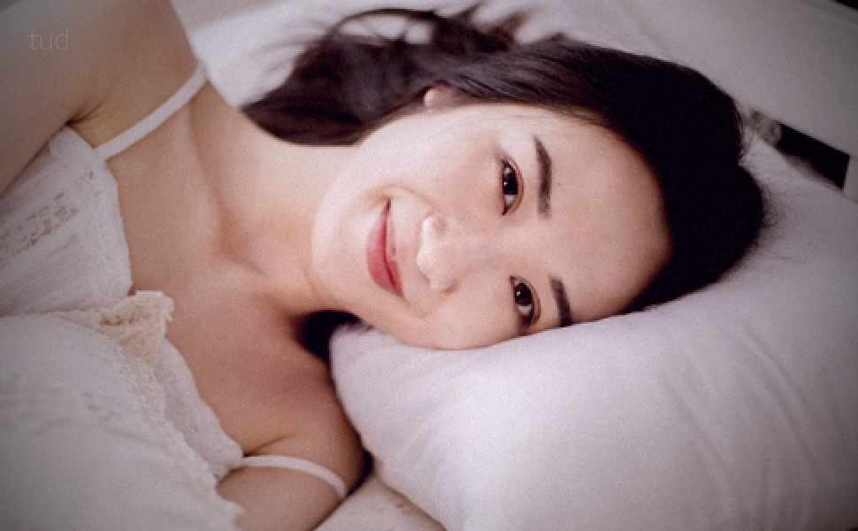 婚床激战！高颜值准新娘薛静晨私密视频外泄，护士装深喉精液敷脸，无套猛操浪翻天