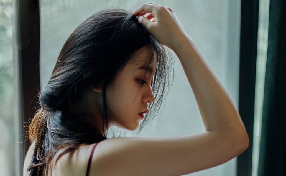 陈思淼：校内甜美校花，私下反差惊人，多次约会体育生自拍视频遭泄露